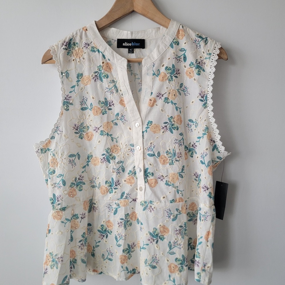 Alice blue women's lace top size XL Cottagecore‎ Romantic Soft Girl Coquette
